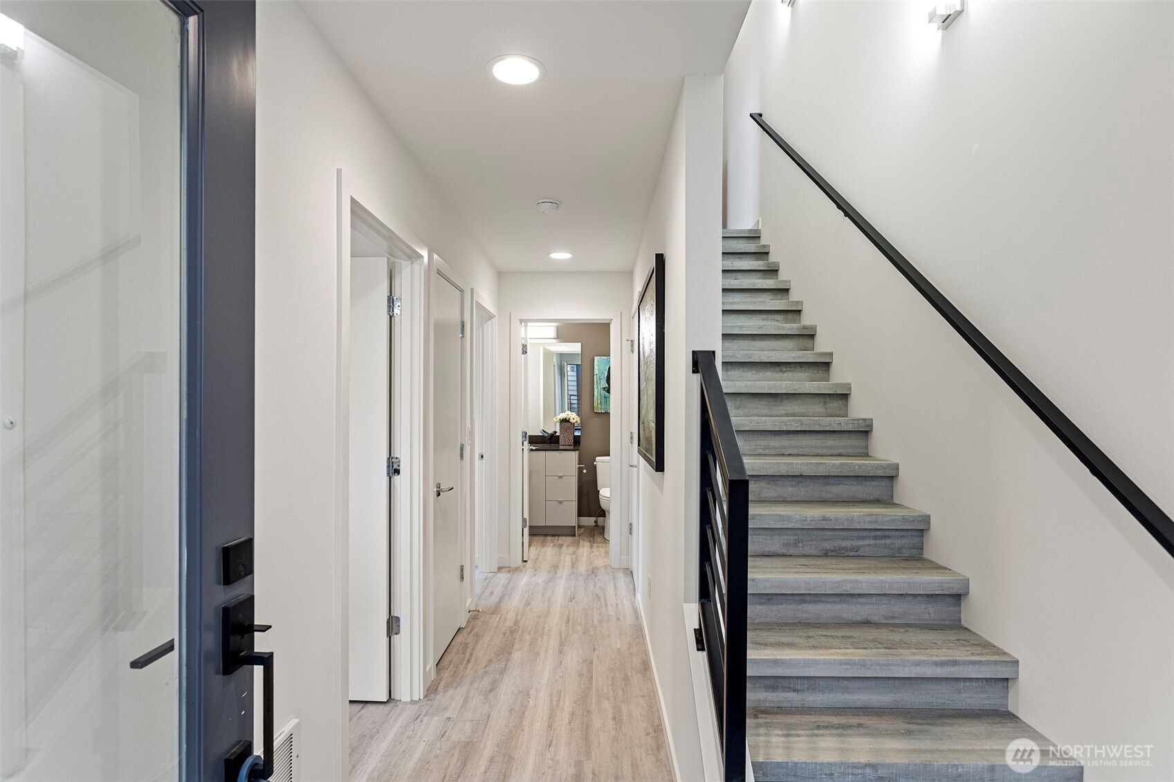 2527 29th Avenue S Unit: B