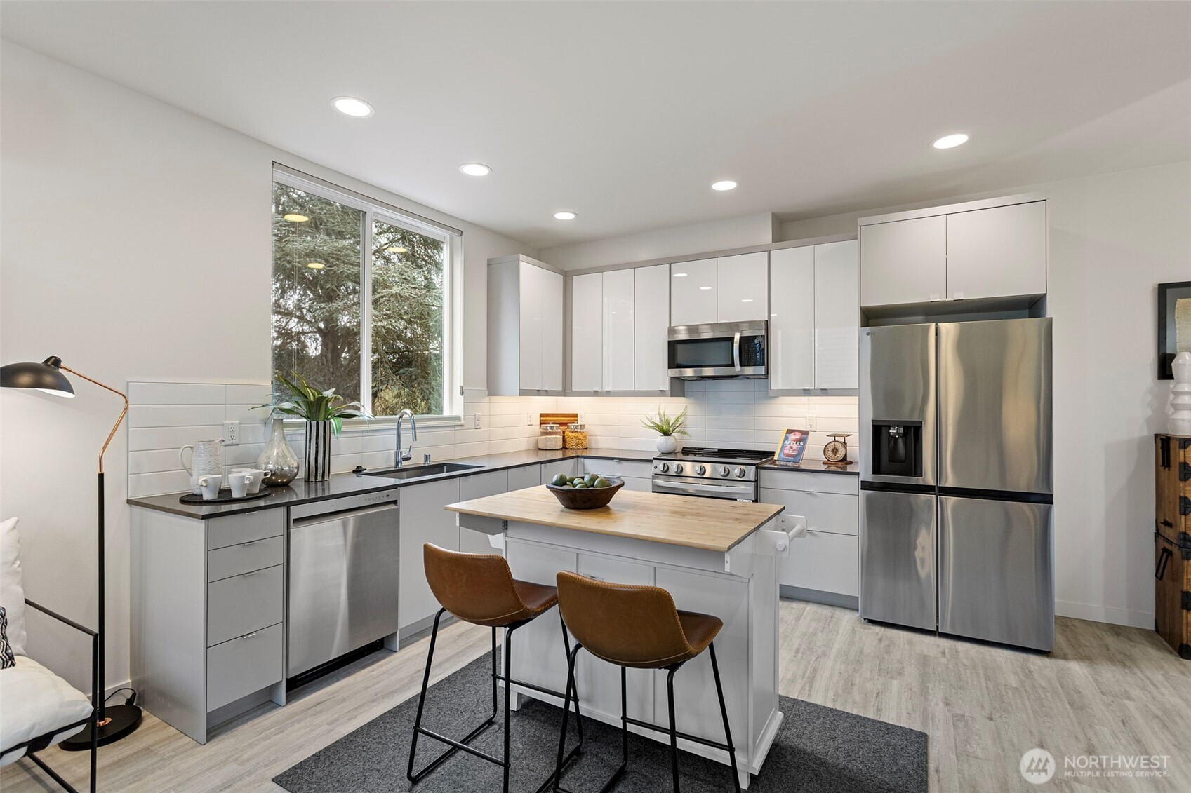 2527 29th Avenue S Unit: B