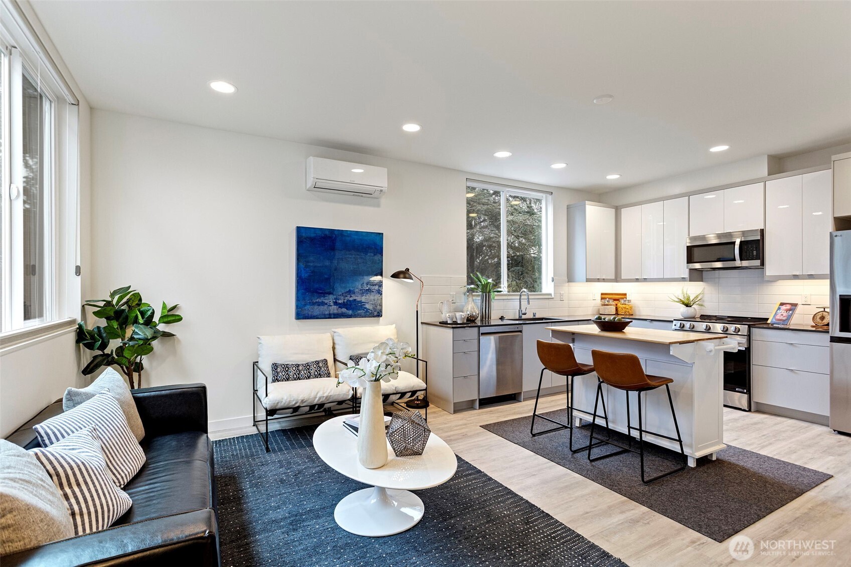 2527 29th Avenue S Unit: B
