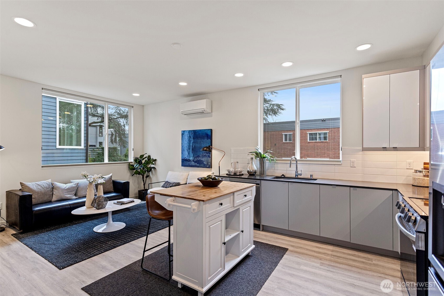 2527 29th Avenue S Unit: B