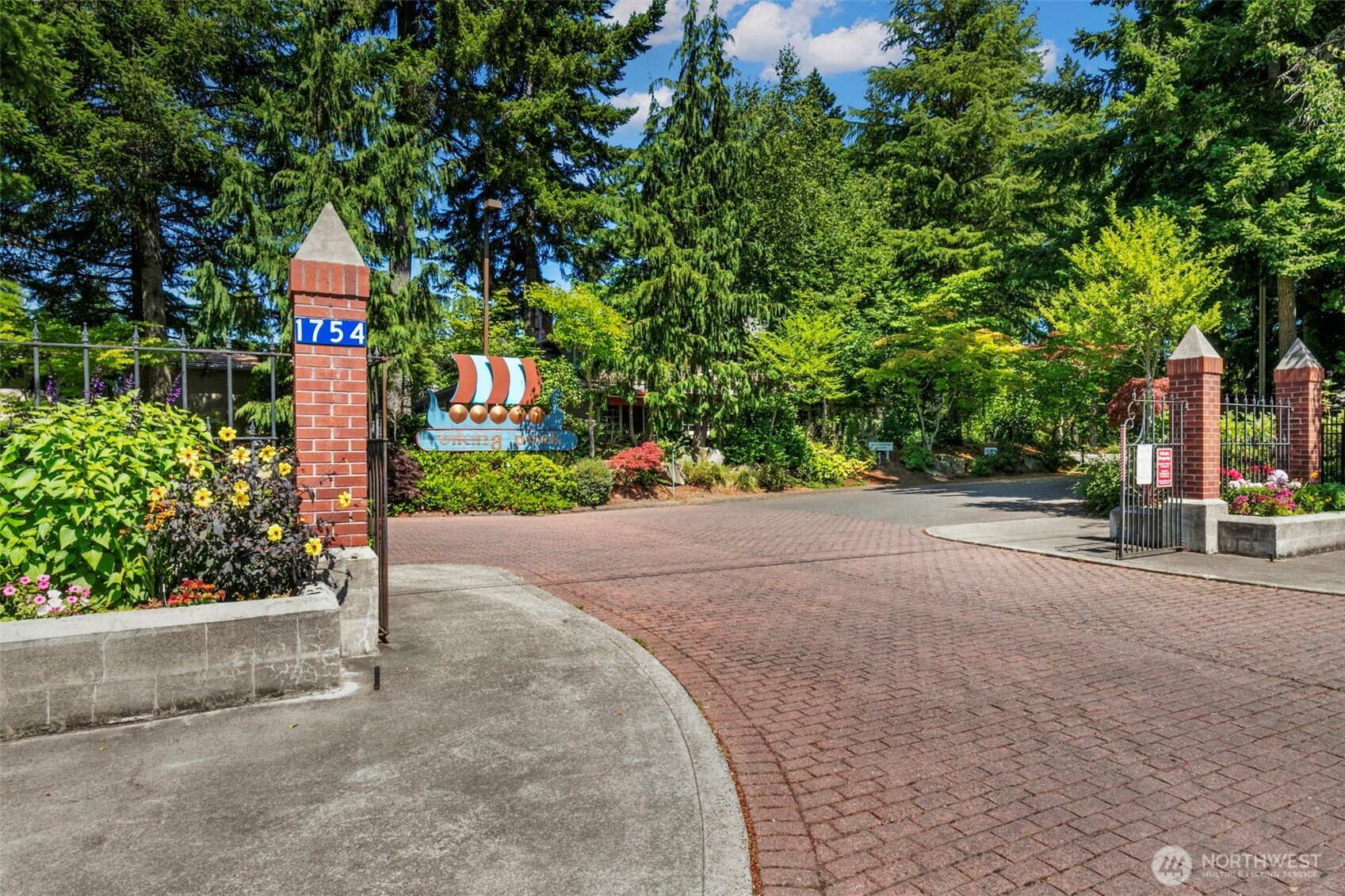 1754 NE Mesford Road Unit: 38