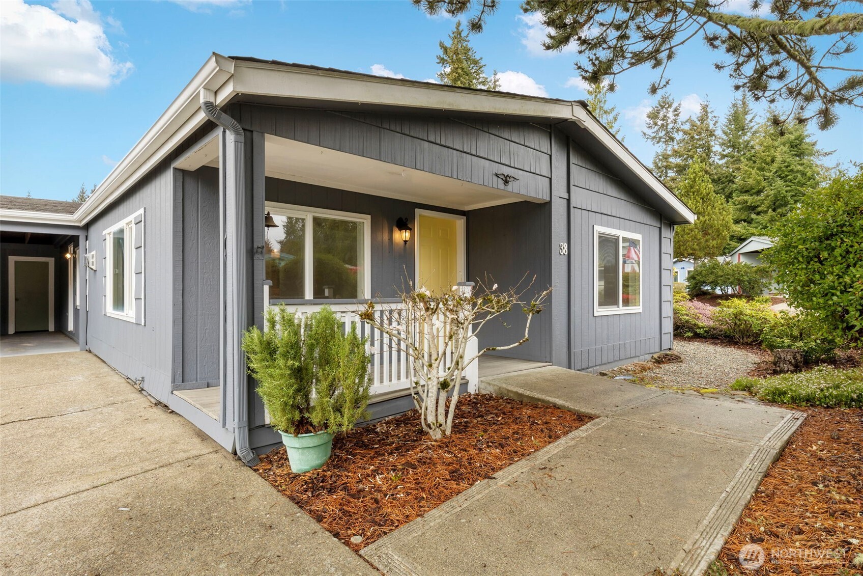 1754 NE Mesford Road Unit: 38