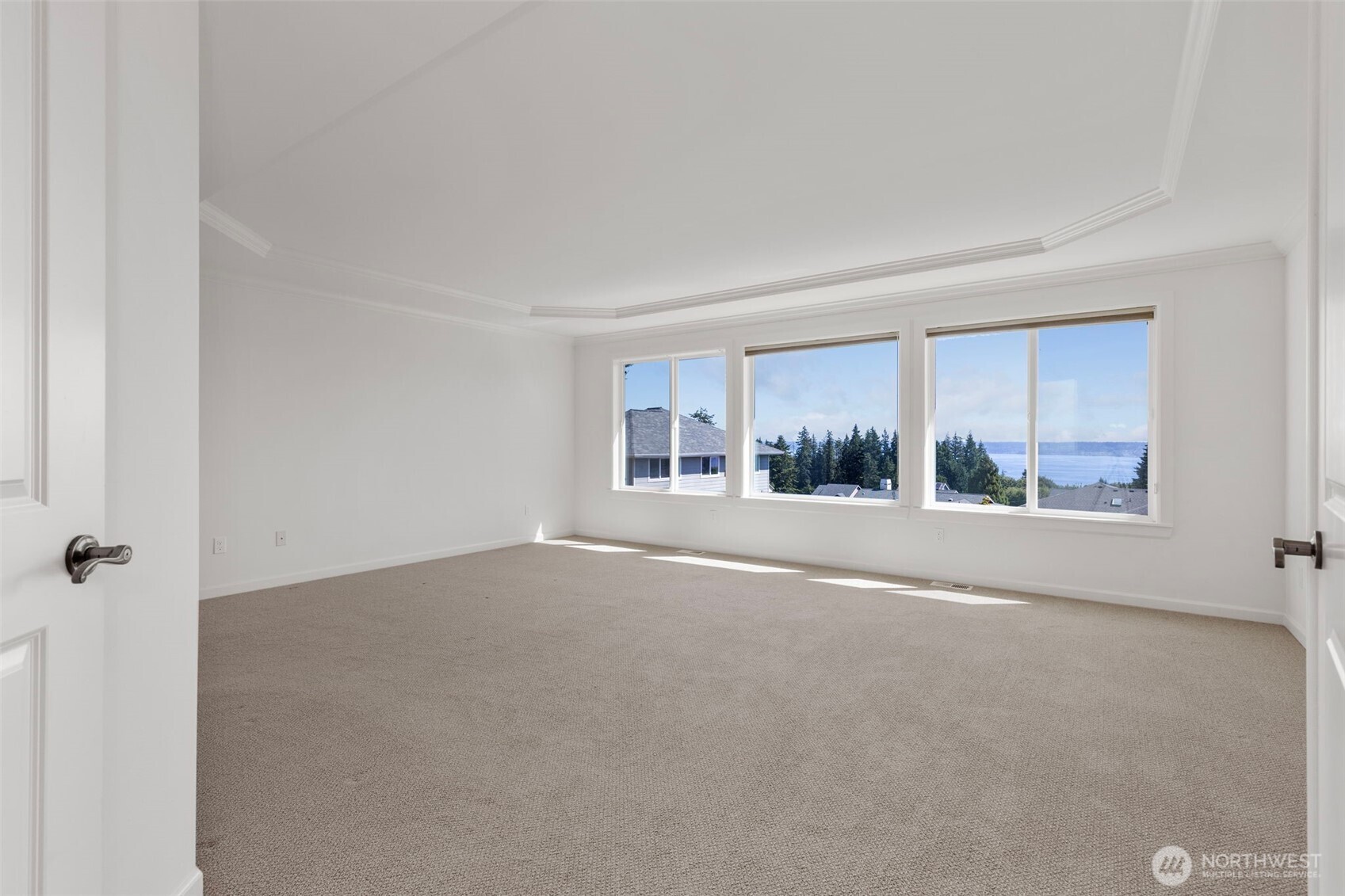 11543 NE Skyward Loop