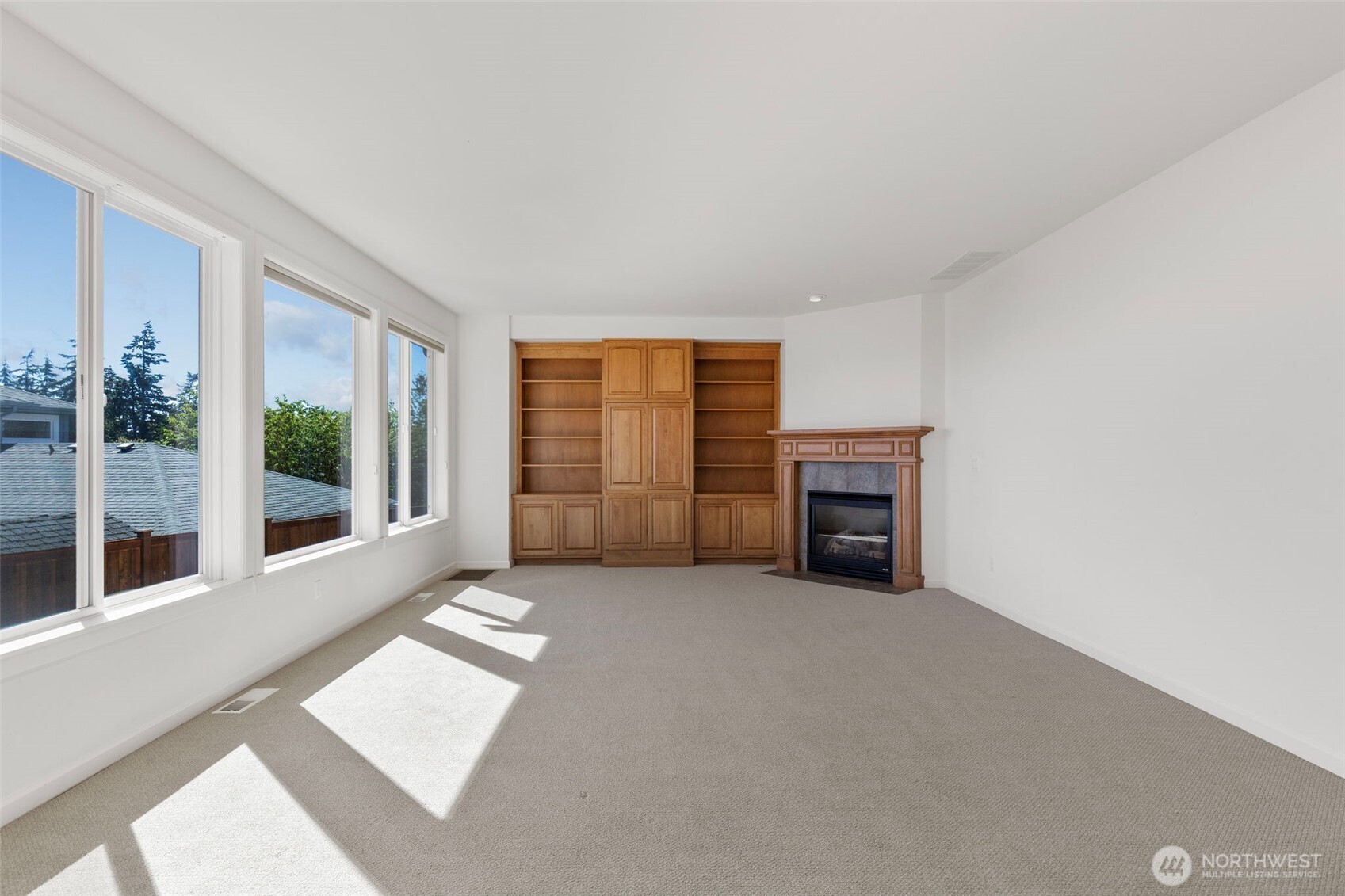 11543 NE Skyward Loop