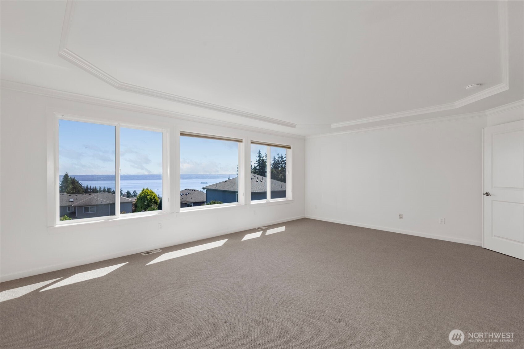 11543 NE Skyward Loop