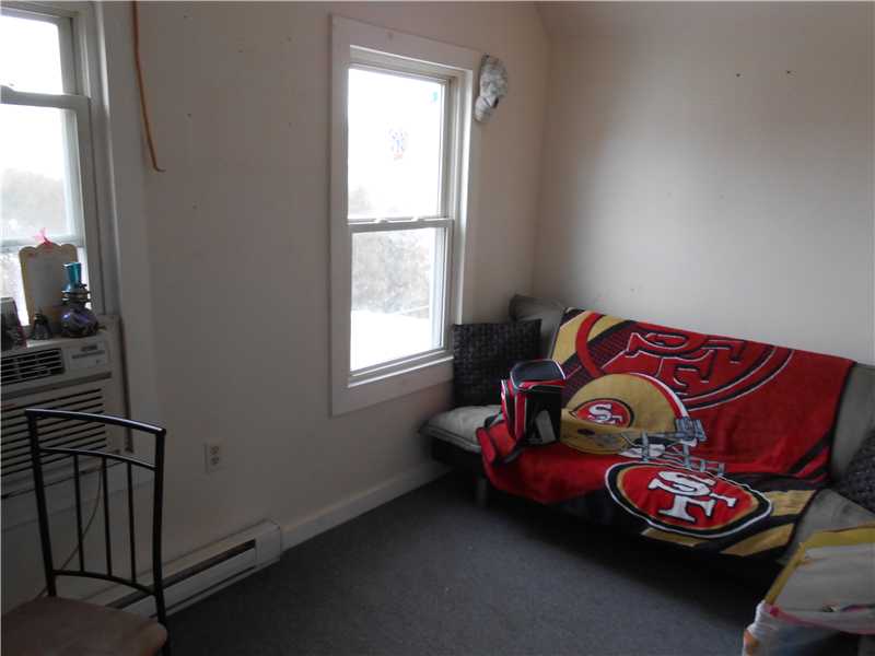 10 MAPLE Avenue