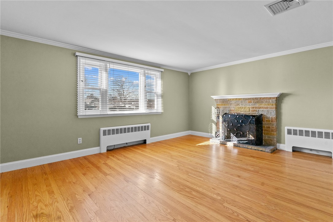 118 Eden Crest Drive