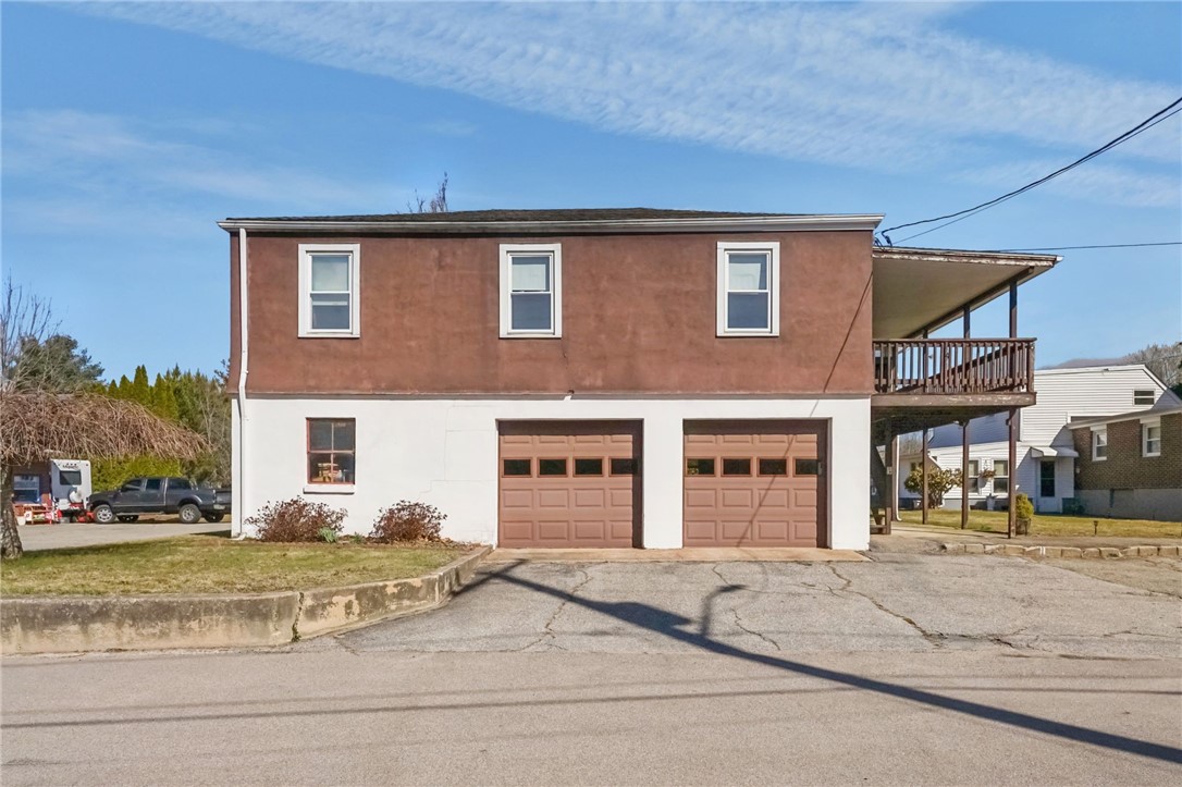 3 COLUMBUS Avenue