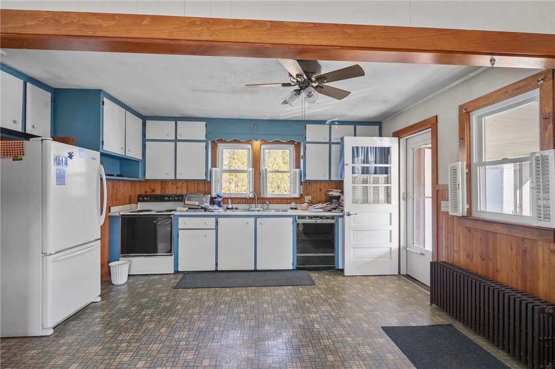 3 COLUMBUS Avenue