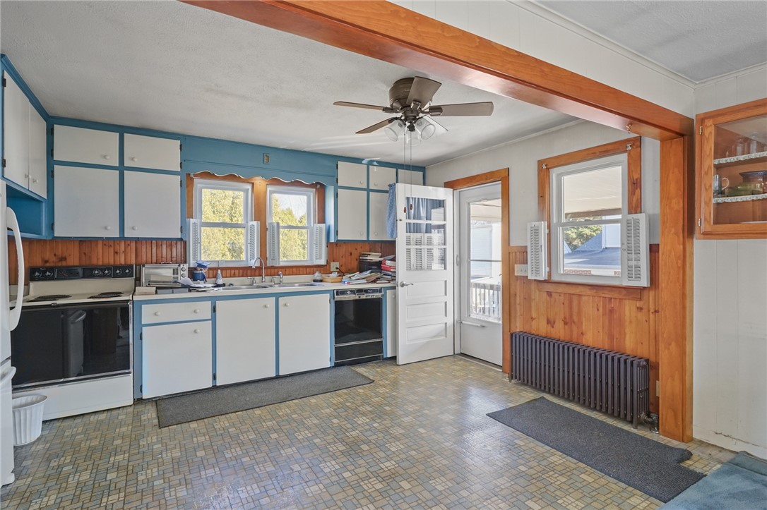 3 COLUMBUS Avenue