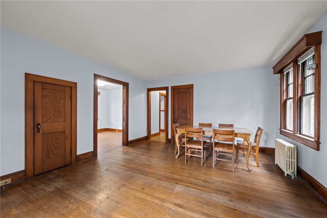 8 Perkins Avenue