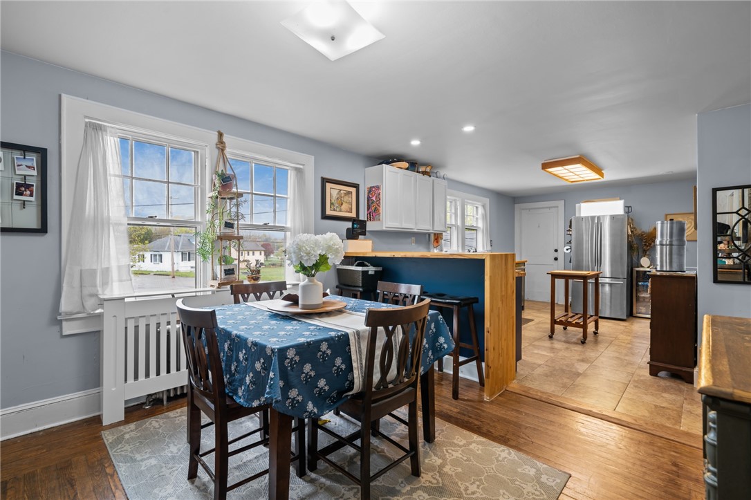 8 Perkins Avenue