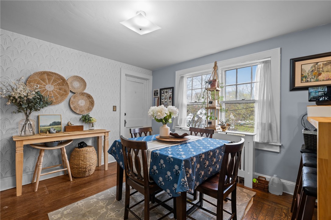8 Perkins Avenue