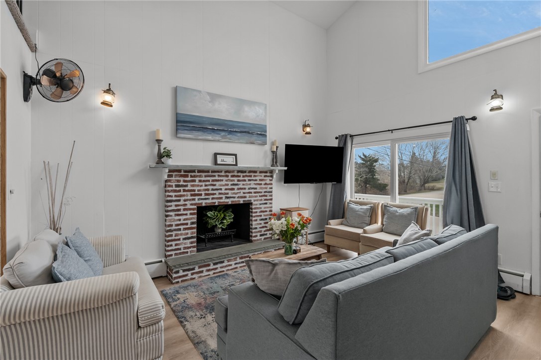 17 Clifford Drive