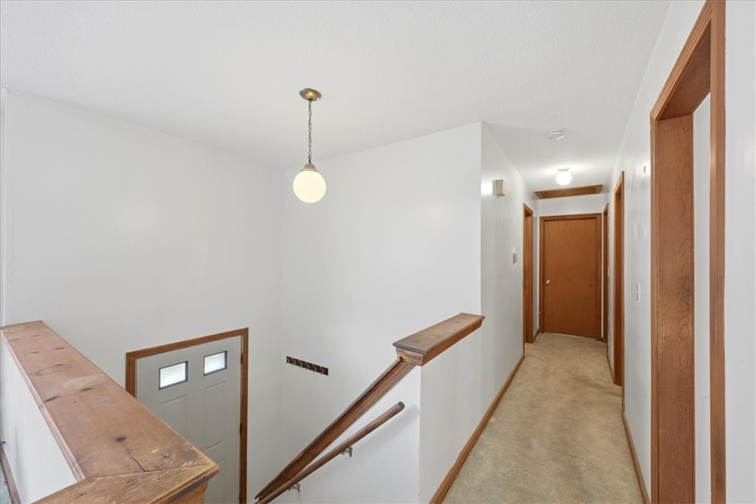7 Brookview Court
