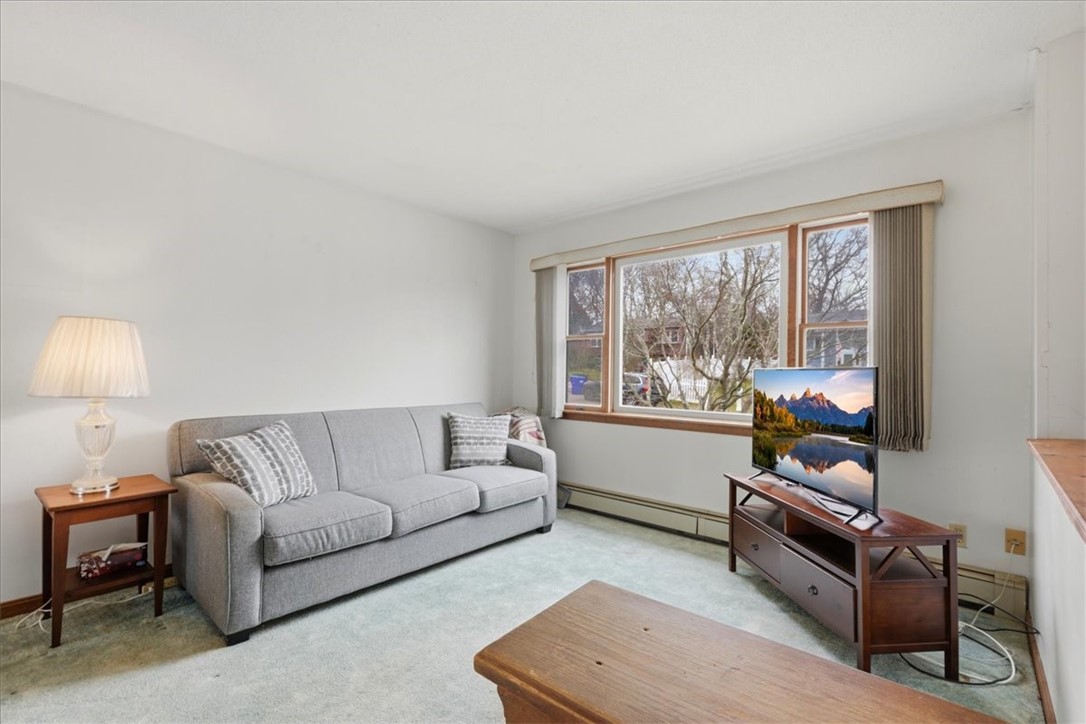 7 Brookview Court