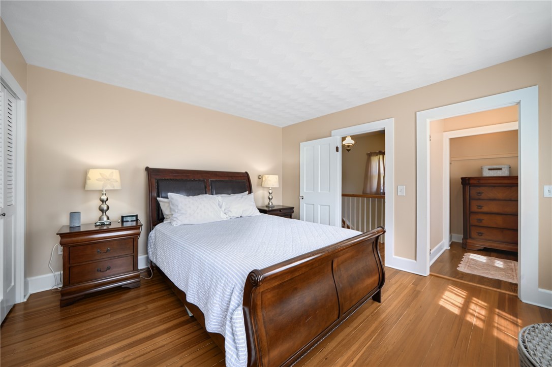 6 Colonial Drive