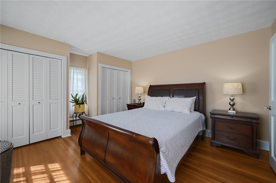 6 Colonial Drive
