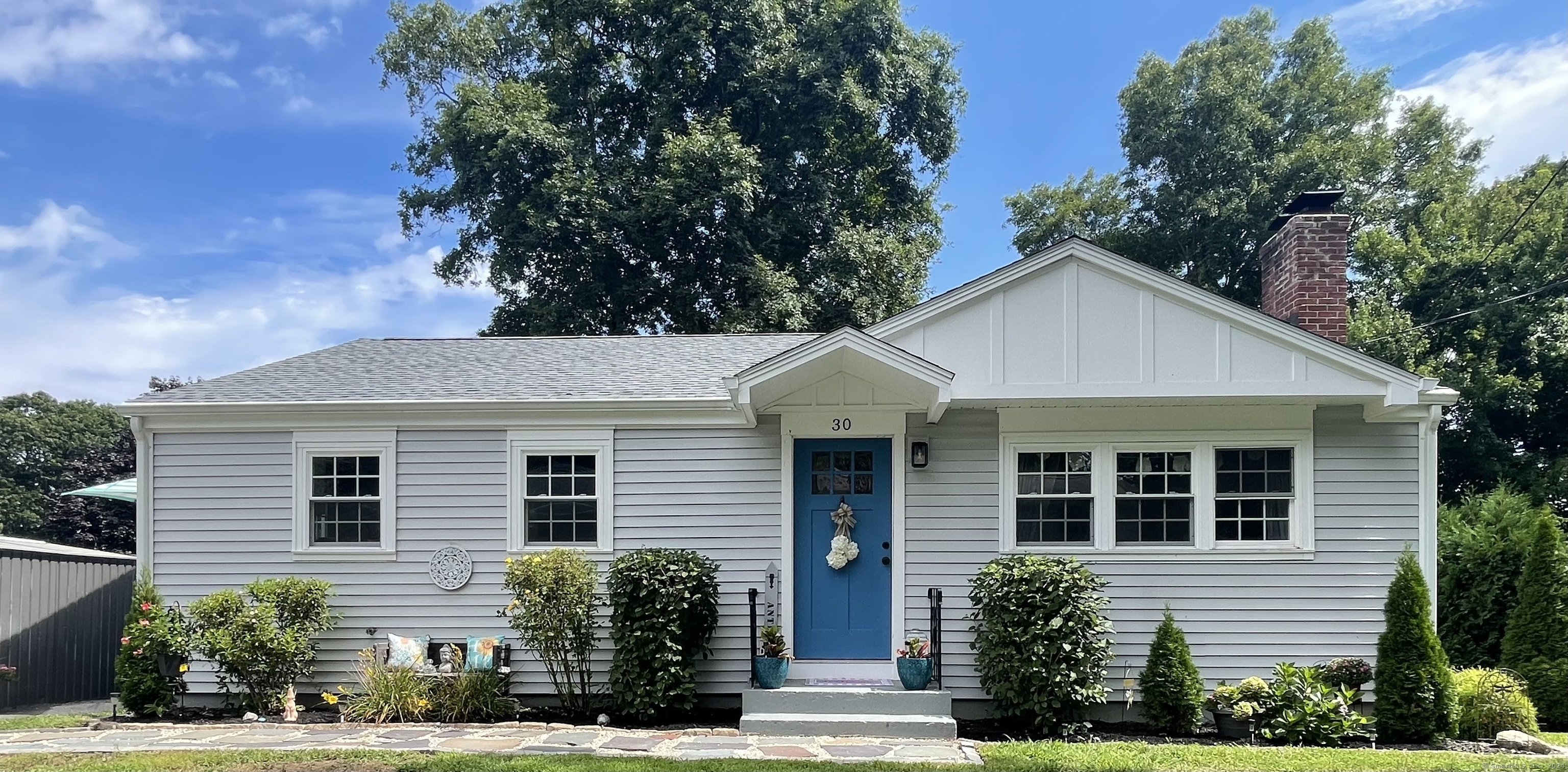 30 Woodland Drive East