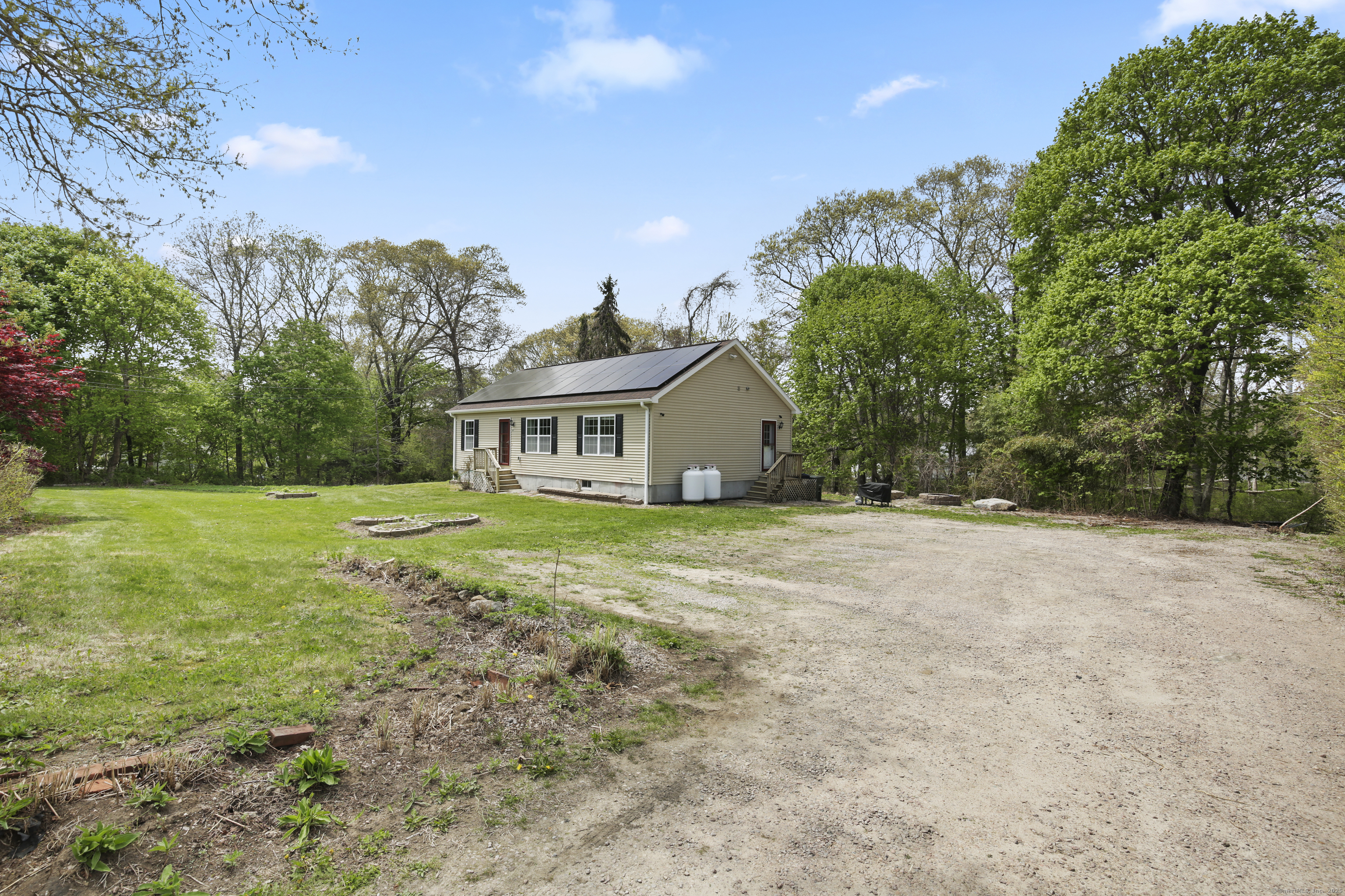 144 Pawcatuck Avenue