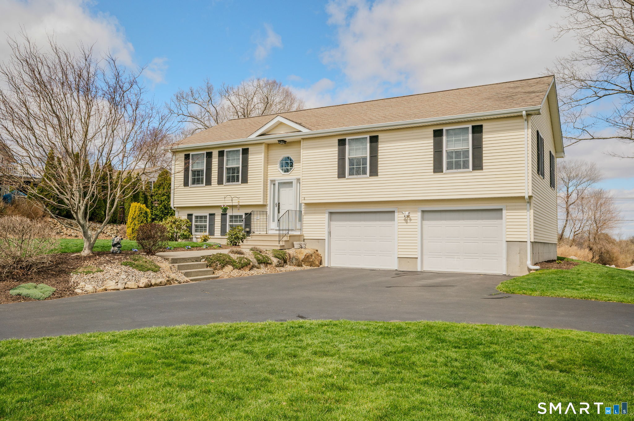 8 Heartwell Drive