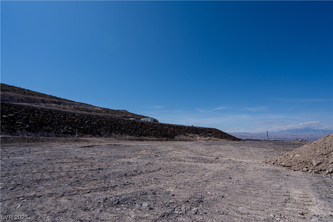 555 Magma Peak Drive