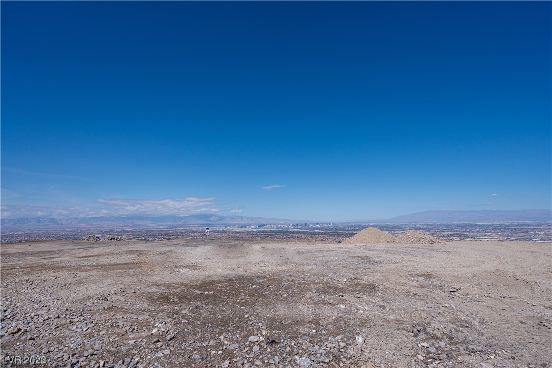 555 Magma Peak Drive