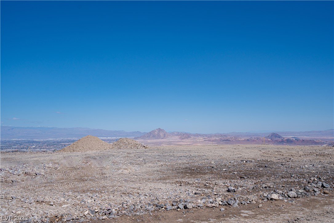 555 Magma Peak Drive