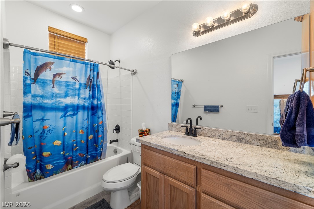 881 East Kansas Street