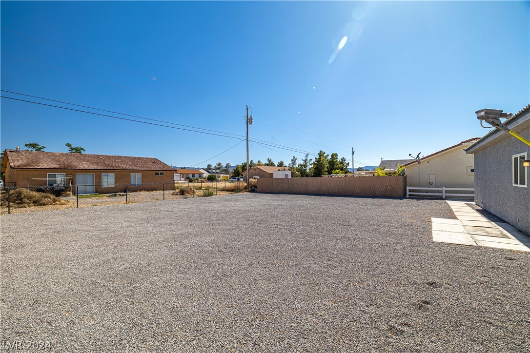 881 East Kansas Street