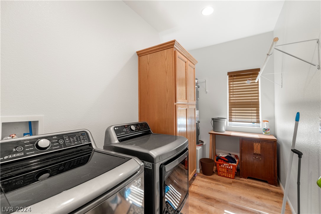 881 East Kansas Street