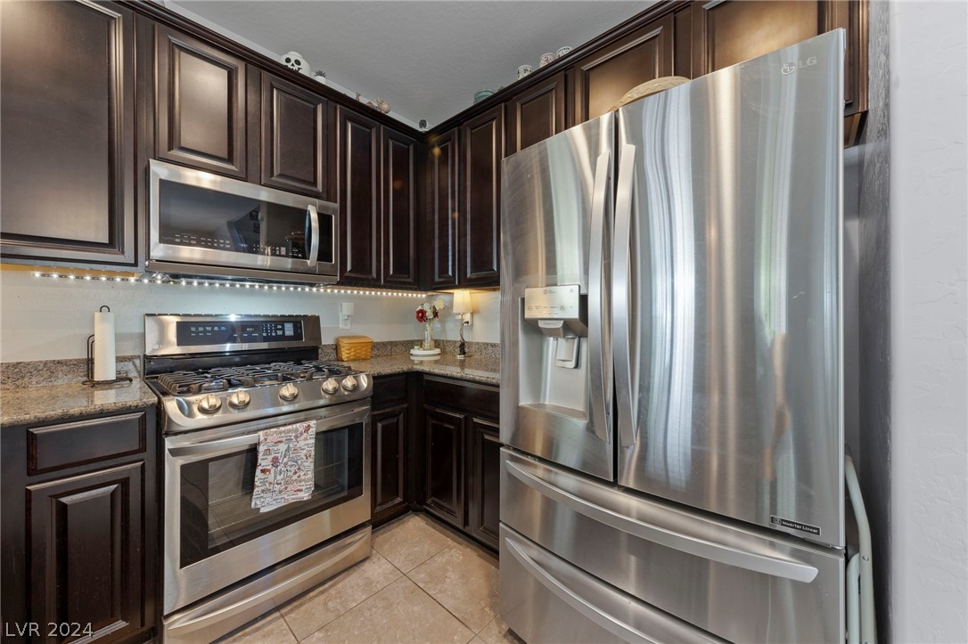 7721 Lively Loom Court