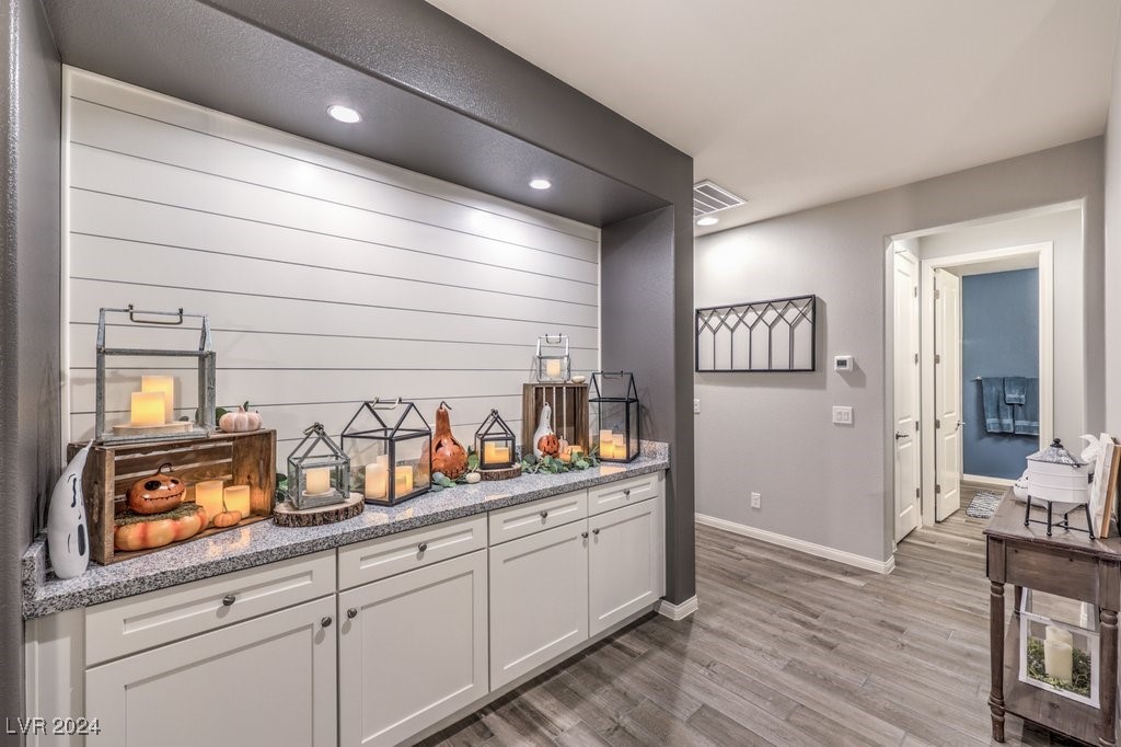 8931 West Hammer Lane