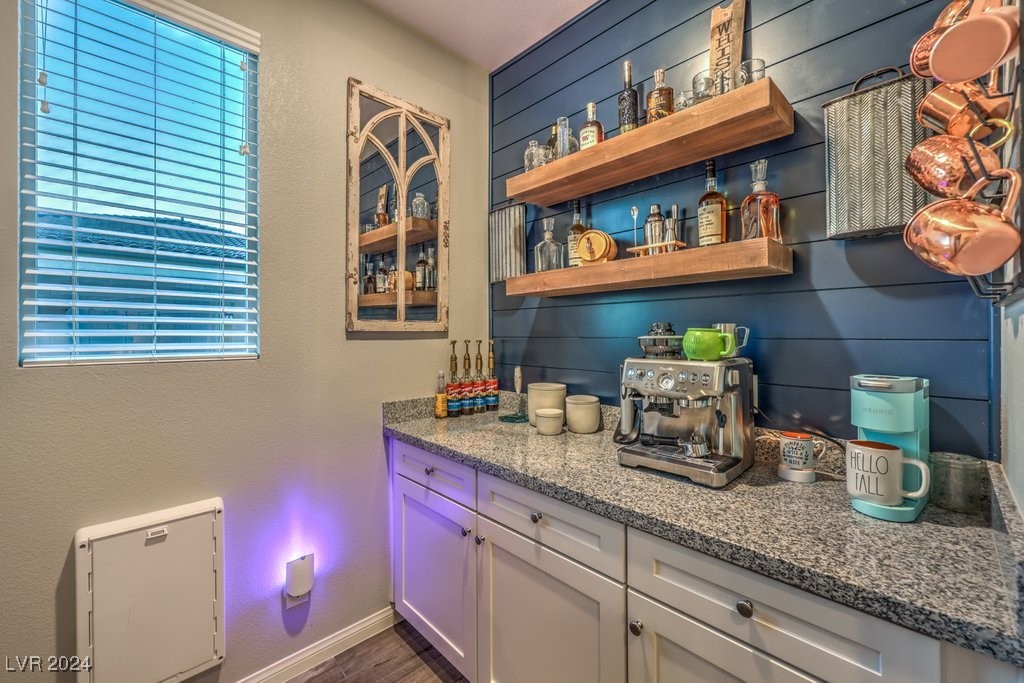 8931 West Hammer Lane