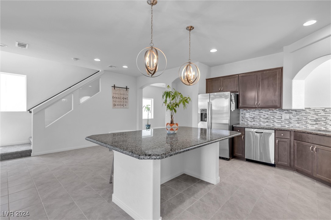 9833 Toad Hollow Street