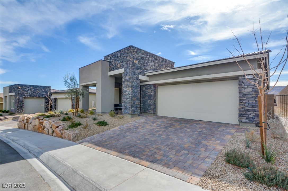12588 Heritage Heights Drive