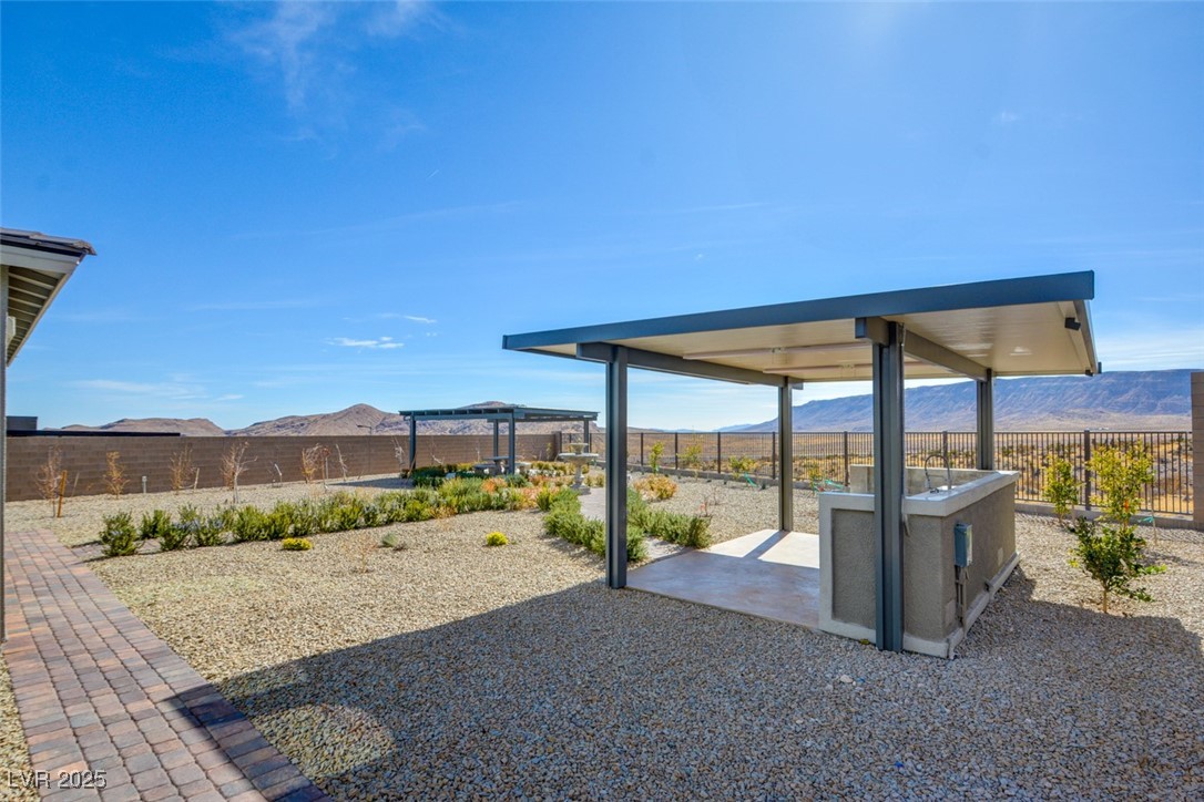 12588 Heritage Heights Drive