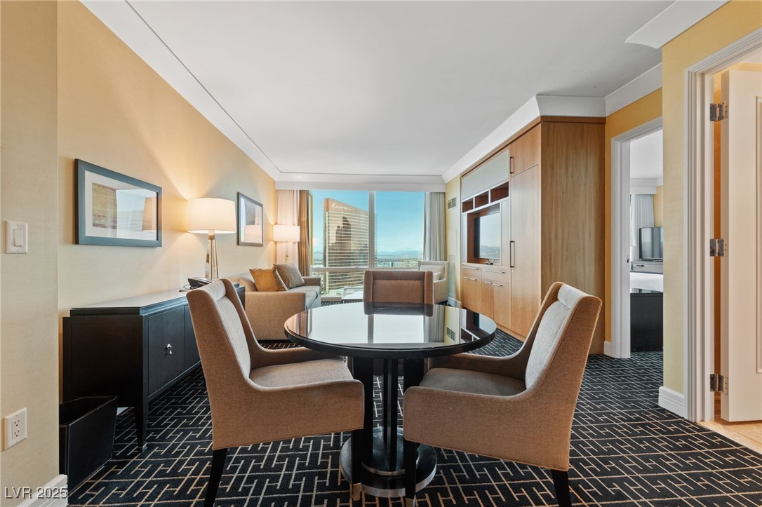 2000 North Fashion Show Drive 3307