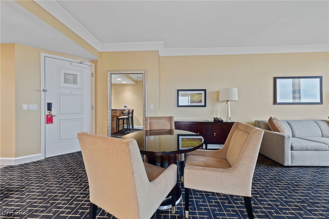 2000 North Fashion Show Drive 3307