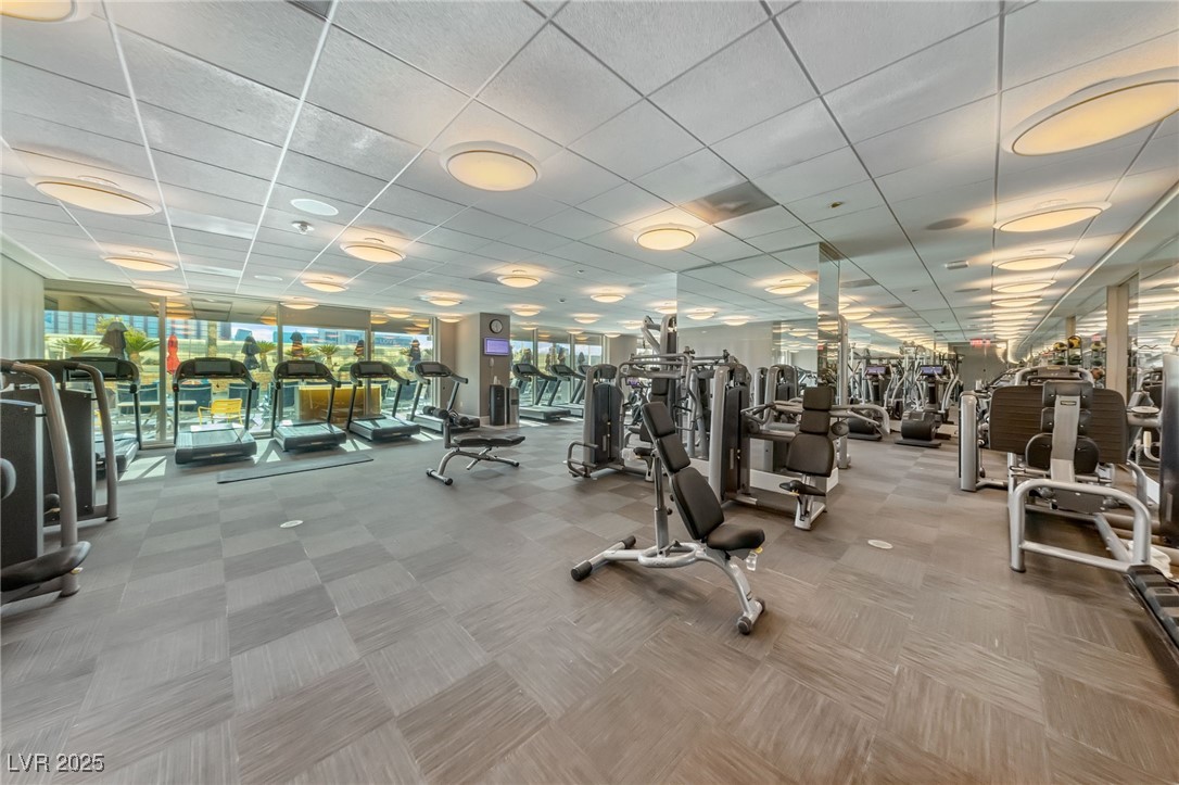 2000 North Fashion Show Drive 3307