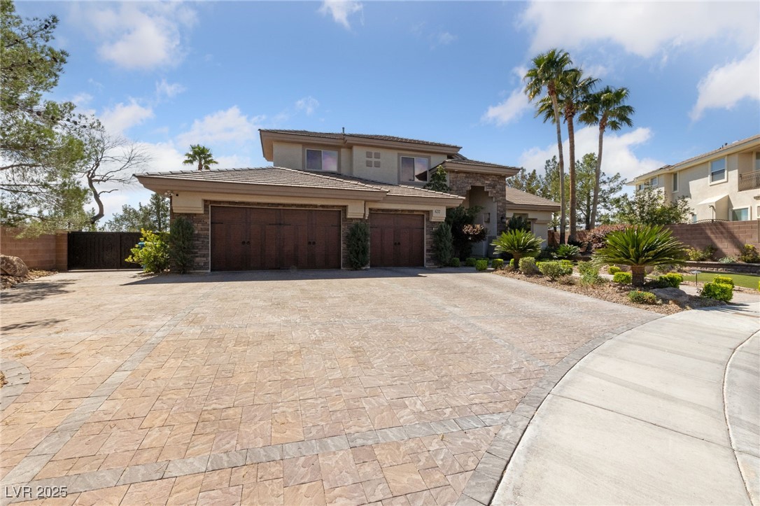 637 Edgebrook Drive