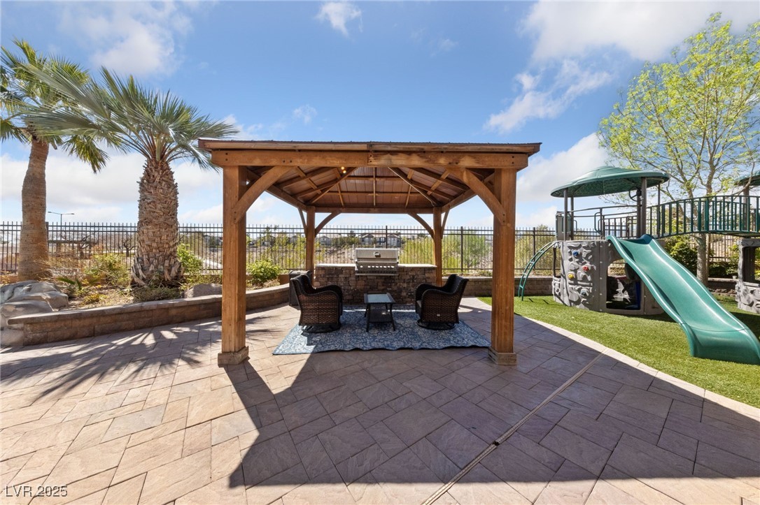 637 Edgebrook Drive