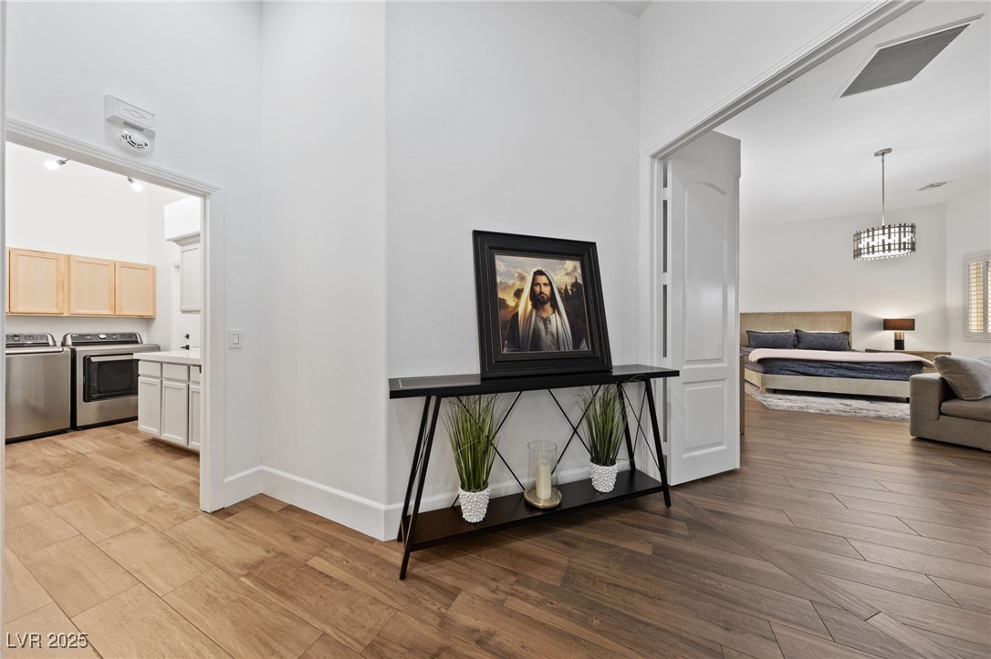637 Edgebrook Drive