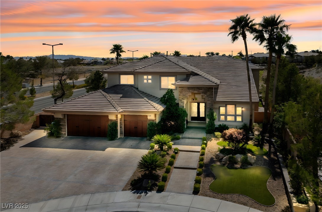 637 Edgebrook Drive