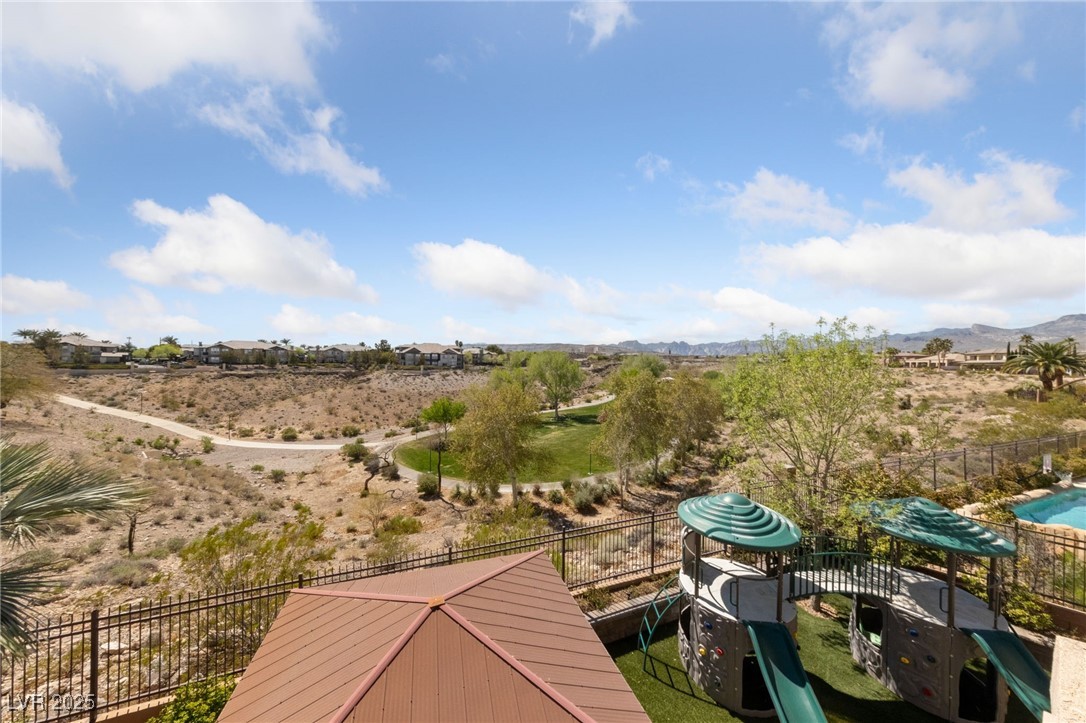 637 Edgebrook Drive