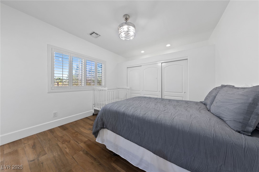 637 Edgebrook Drive