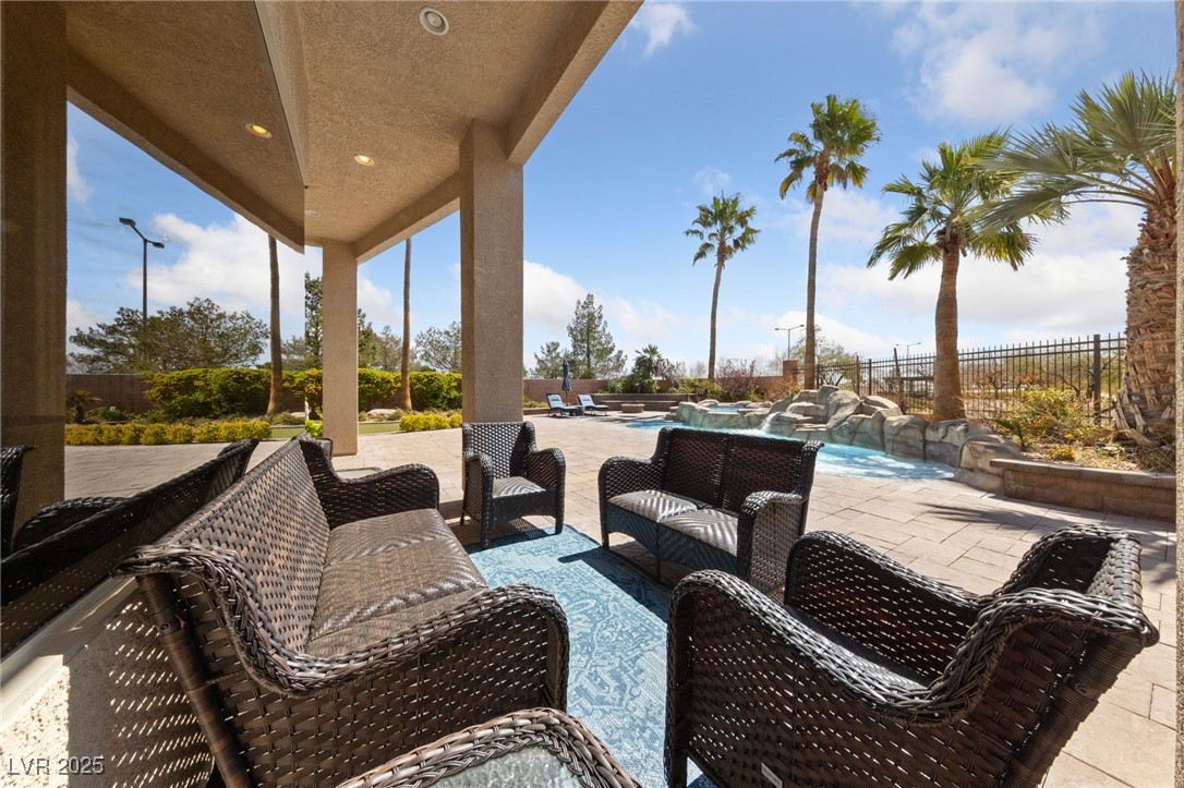 637 Edgebrook Drive