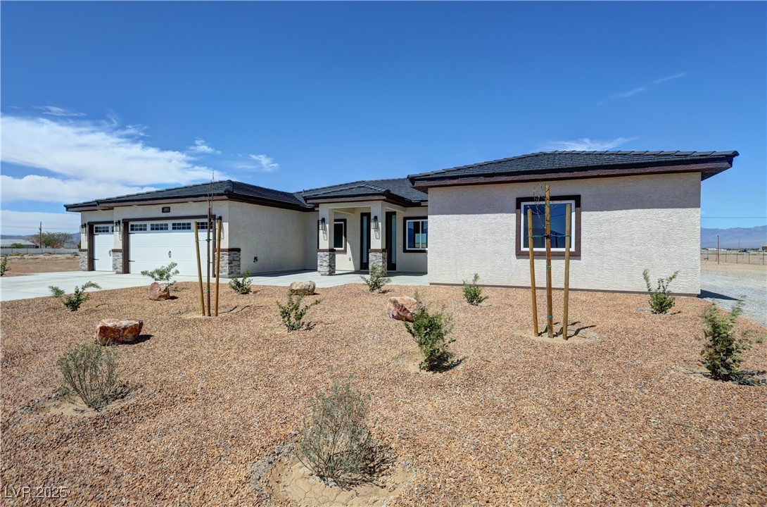 2900 West Jaybird Street