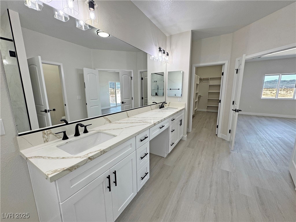 2900 West Jaybird Street