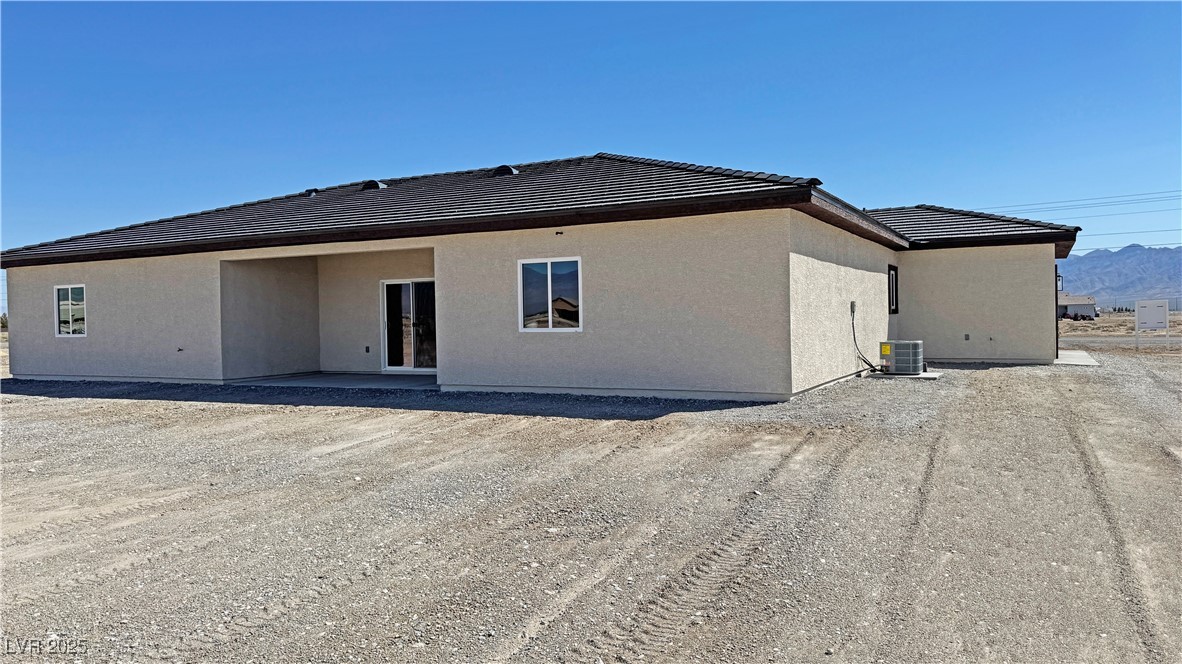 2900 West Jaybird Street